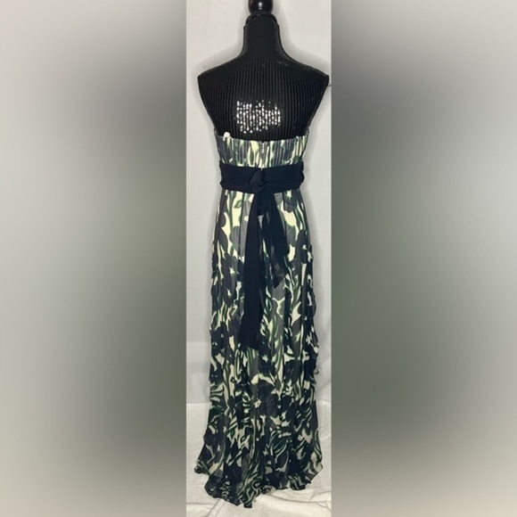 #BCBG MAXAZRIA • Floor Length
Strapless Gown - Picture 4 of 6